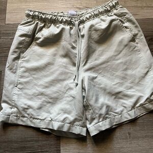 DSG Women's Cargo Shorts in Light Gray